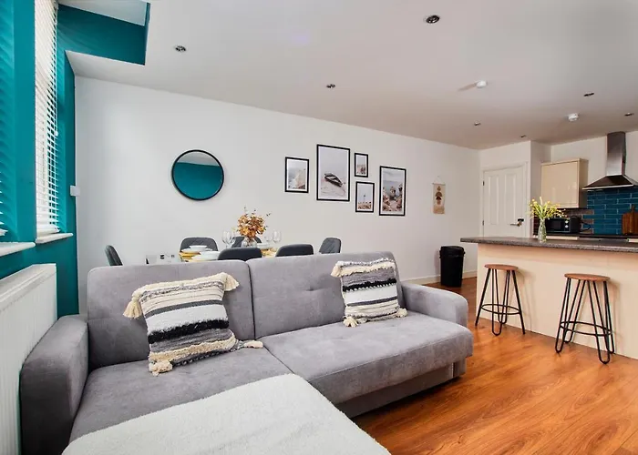 Spacious Centre 3 Bedroom, 3 Bathroom * Leeds (West Yorkshire)