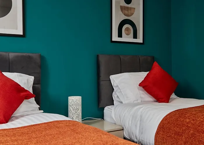 Spacious Centre 3 Bedroom, 3 Bathroom Leeds (West Yorkshire)