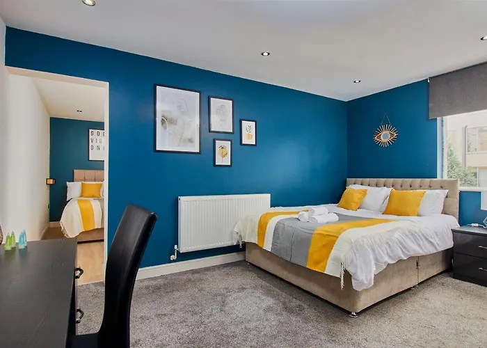 Apartament Spacious Centre 3 Bedroom, 3 Bathroom *