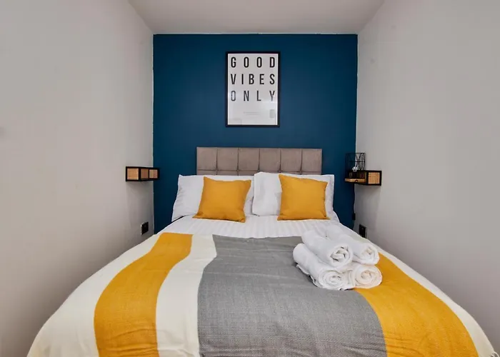 Apartament Spacious Centre 3 Bedroom, 3 Bathroom *