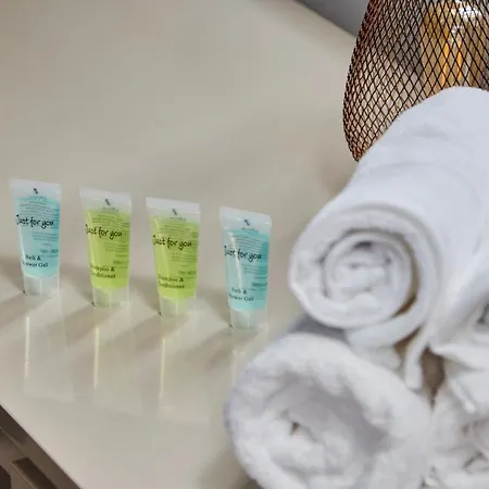 Spacious Centre 3 Bedroom, 3 Bathroom Leeds (West Yorkshire)